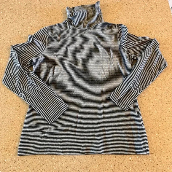 Lands' End Sweaters - Lands' End Striped Long Sleeve Turtleneck Top Women's Size Medium Petit